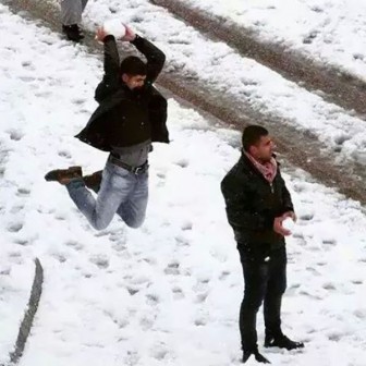 Great pictures of seconds before the disaster.