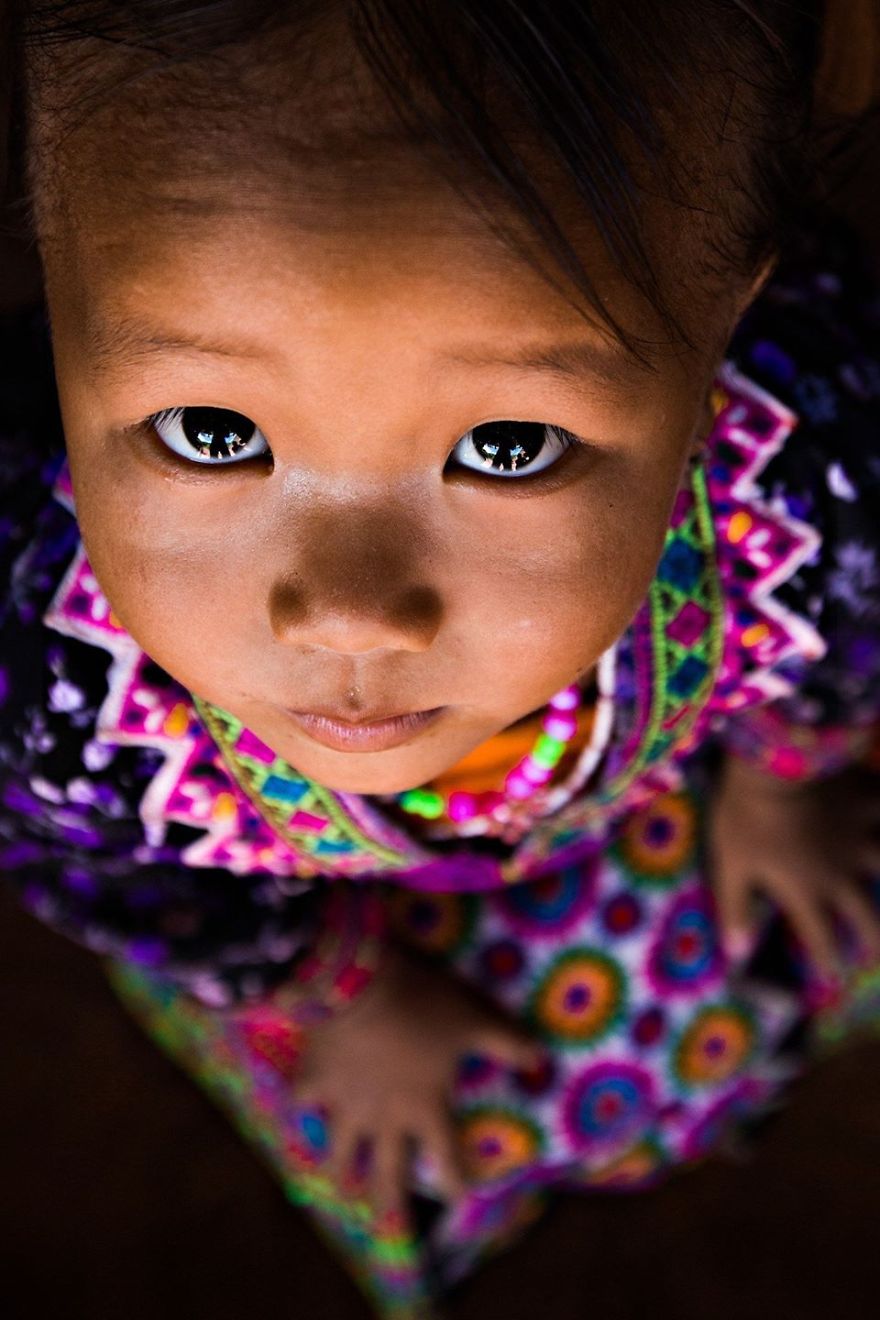 صور أعين أناس من حول العالم
