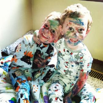 Funny and beautiful pictures of naughty children.