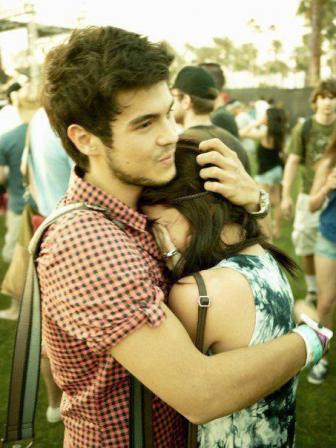 Pictures of teenage lovers