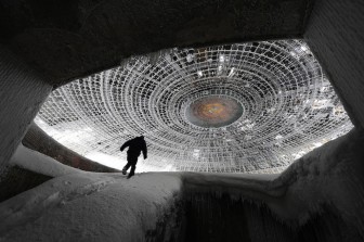 Beautiful pictures of abandoned and terrifying places.